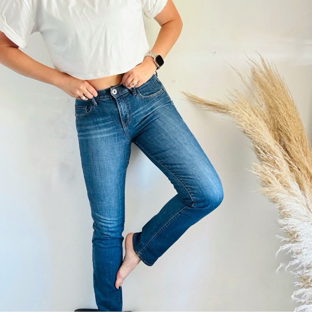 VINTAGE Calvin Klein High Rise Mid Blue Denim Straight Leg Slim Mom Jeans 29